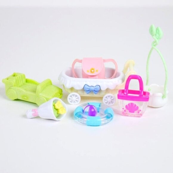 Calico Critters Sylvanian Families Mixed Accessory Lot - Picture 1 of 7